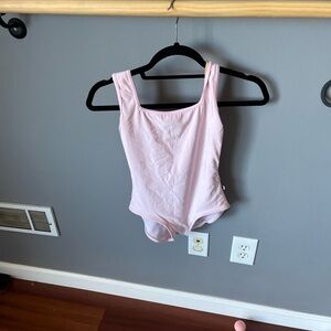 Yumiko Marieke leotard. Pink. Full lining. m